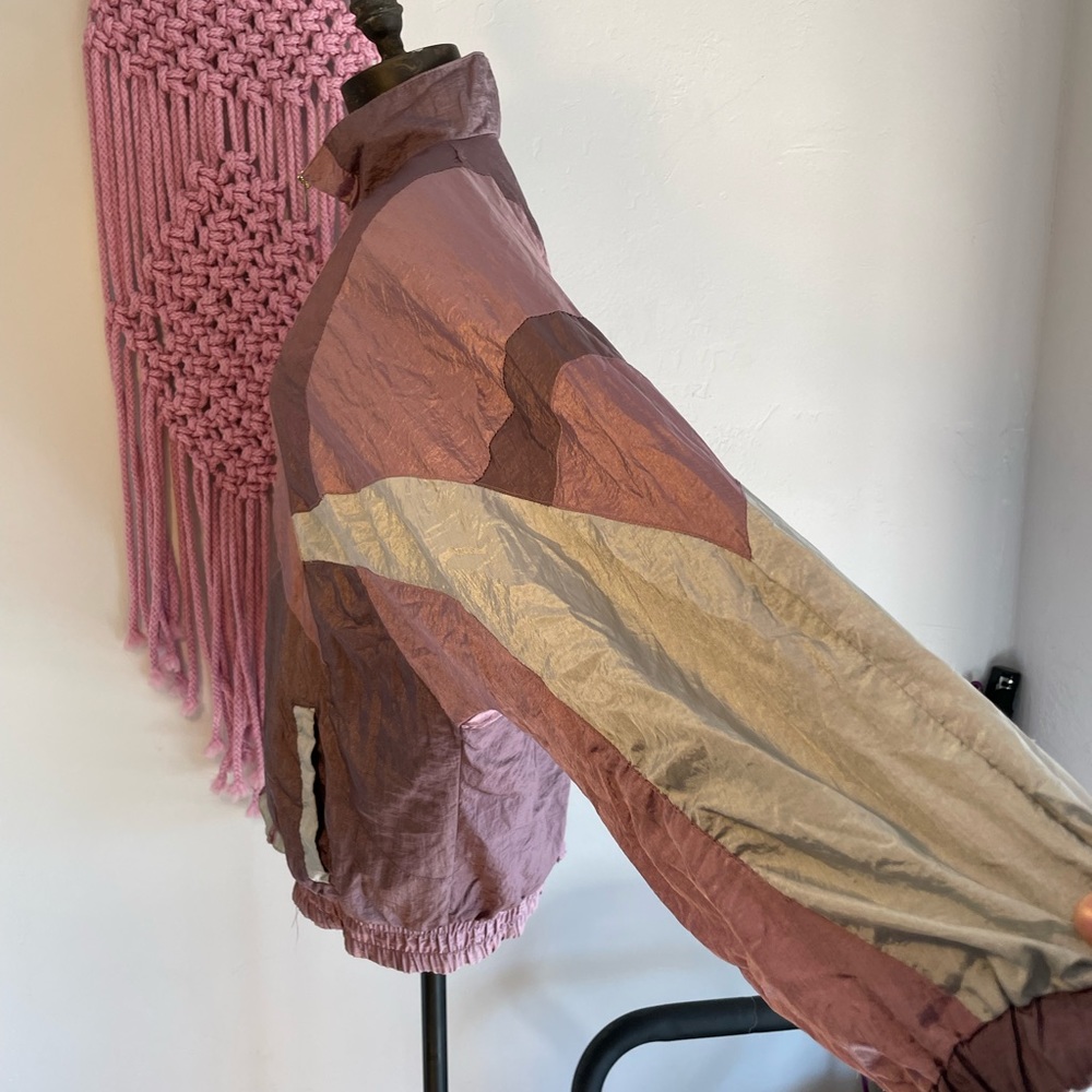 80’s pastel wind breaker - Picture 3 of 10